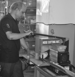 HOSE CUTTING Machine